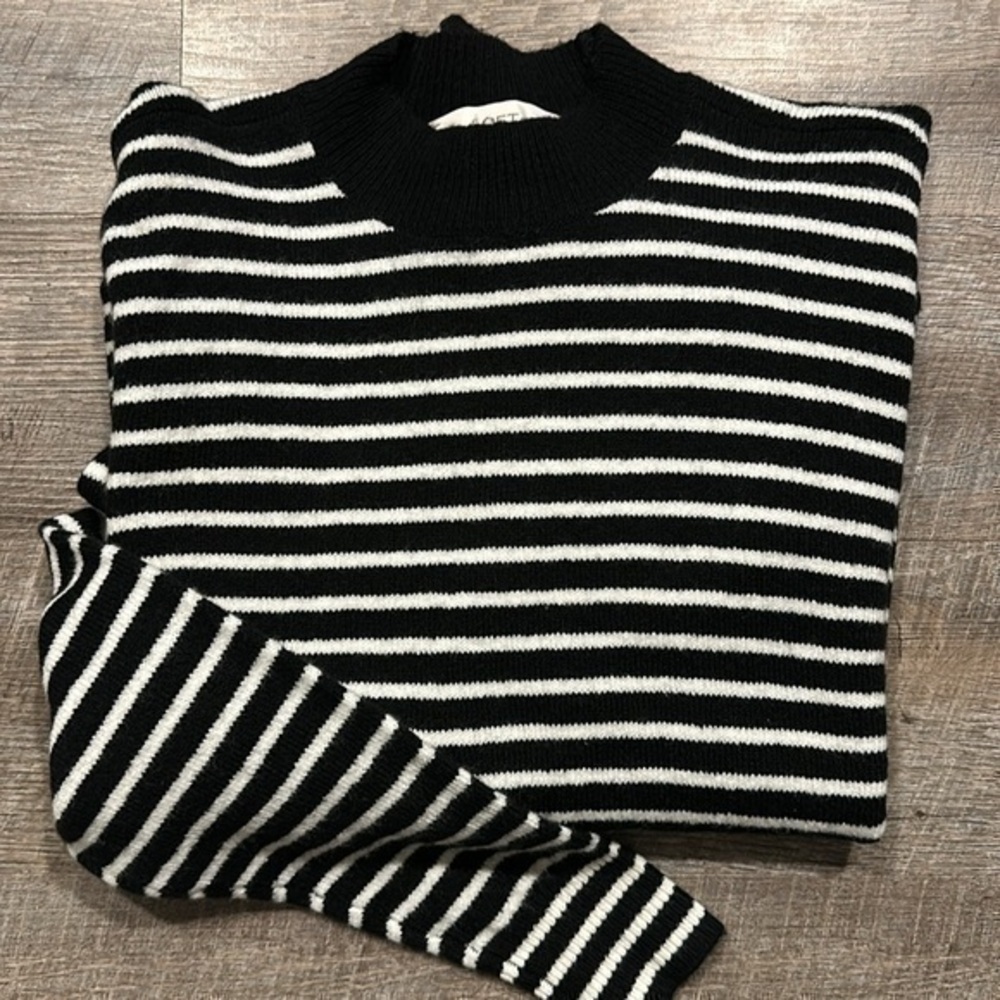 Loft Striped black and white striped sweater with knotted waist small - Picture 3 of 10